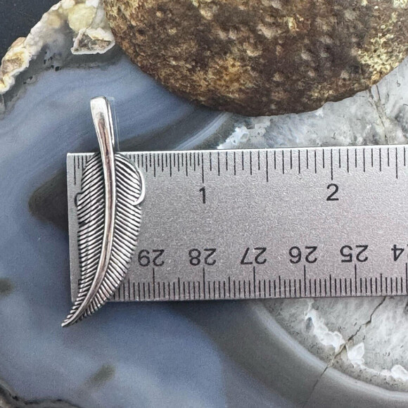 Sterling Silver Southwestern Style Engraved Feather Unisex Pendant - Picture 10 of 10